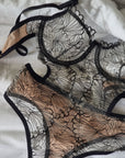 Lingerie com bordado floral