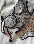 Lingerie com bordado floral